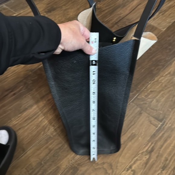 Women’s Libby Lane Custom Made Shoulder Tote - Picture 16 of 16